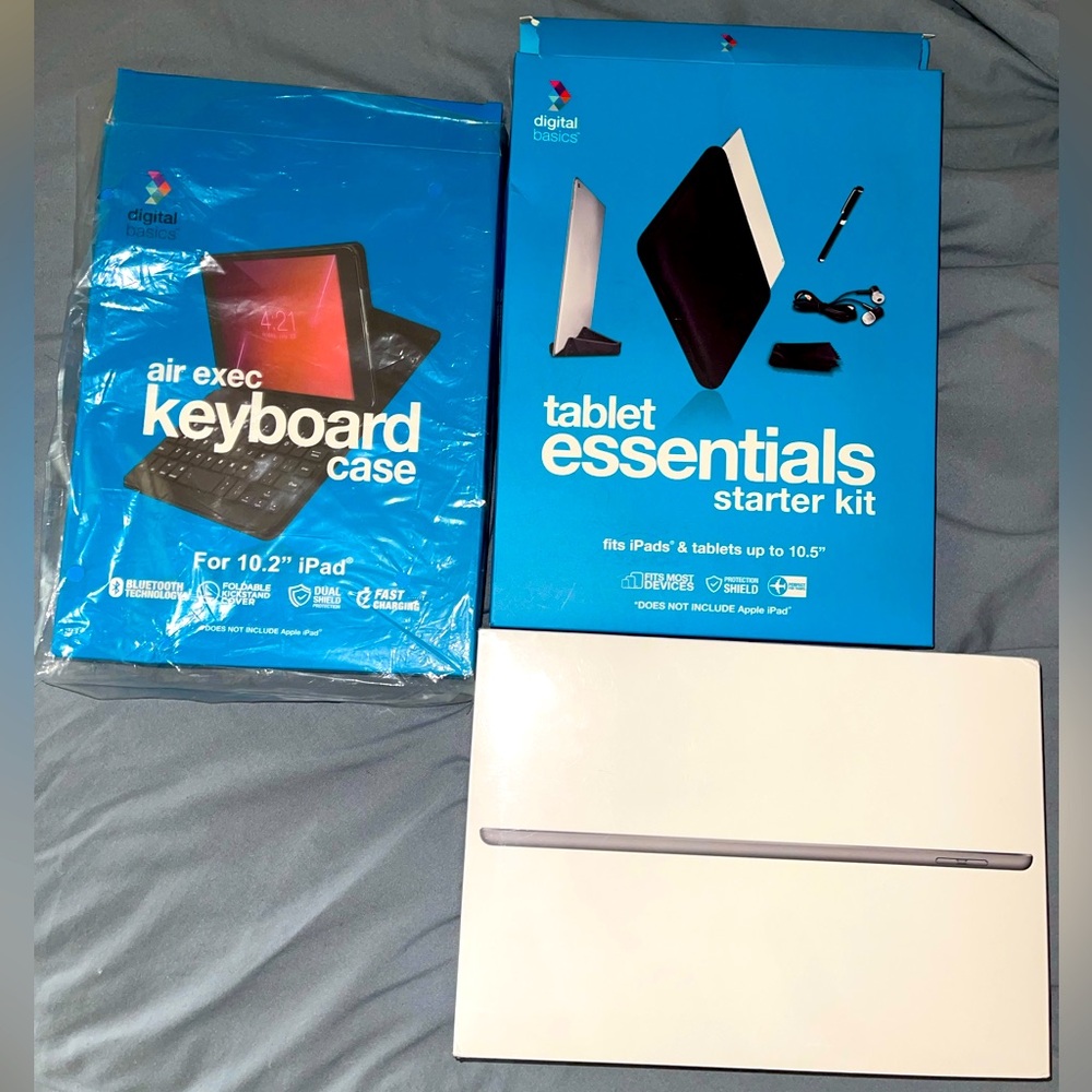 BRAND NEW NEVER OPENED IPAD with accessories